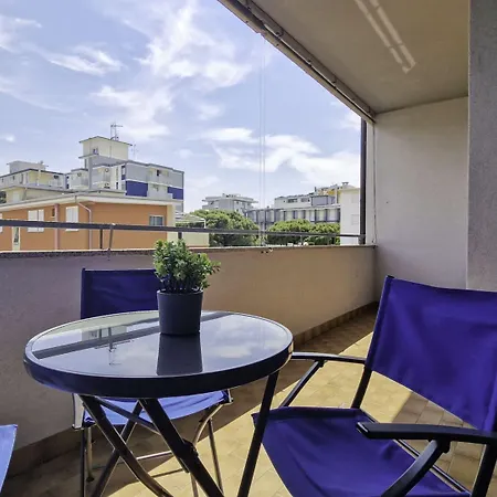 Cozy Flat With A Terrace-beahost Apartamento Bibione